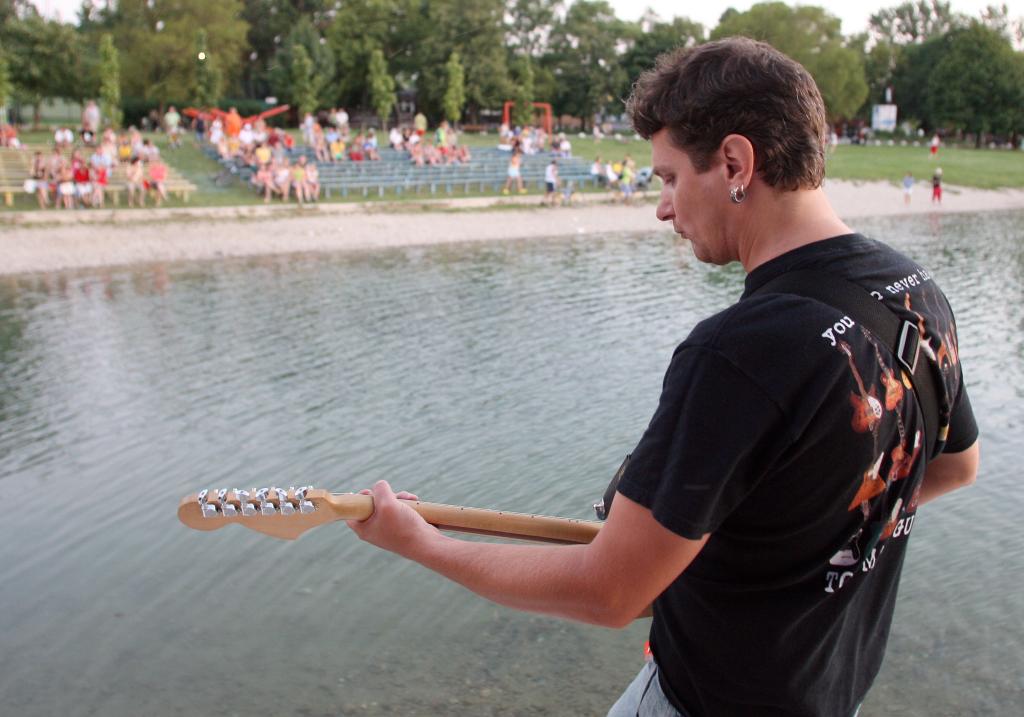 2008_na_kolesach_tour_-_senecke_jazera_27_7_-_02